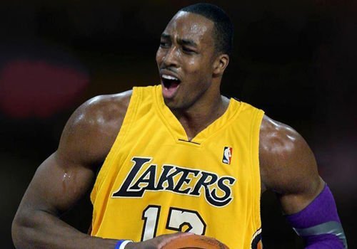 活力十足！伊森连续拿分 帮助火箭保持场上优势（能量爆棚！伊森连连得分助火箭稳住场上优势）