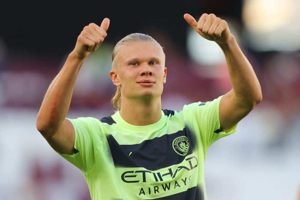 拜仁CEO：卡尔融入得很好，对于帕梅卡诺续约保持乐观（拜仁CEO：卡尔适应良好，对帕梅卡诺续约持乐观态度）