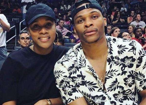 布伦森15分＆哈特13分，尼克斯半场22次罚球，雄鹿6次（布伦森15分哈特13分，尼克斯半场罚球22次，雄鹿仅6次）