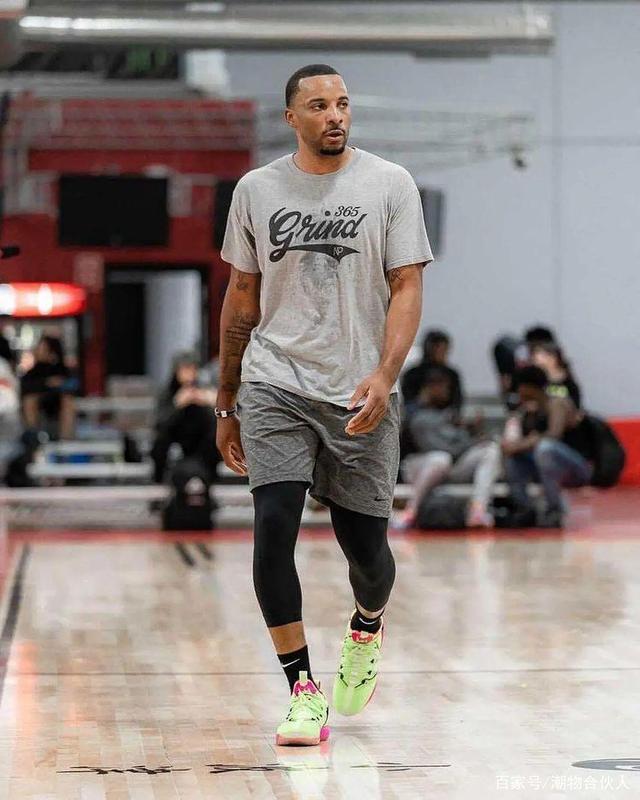 足球鞋如何选择适合自己的类型？（如何挑选最适合你的足球鞋？）