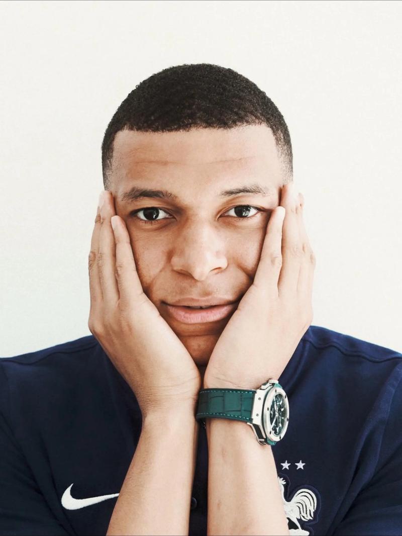 德转列2025年俱乐部+国家队助攻榜：奥利塞、梅西、亚马尔前3（德转发布2025年俱乐部与国家队助攻榜：奥利塞、梅西、亚马尔占据前三）