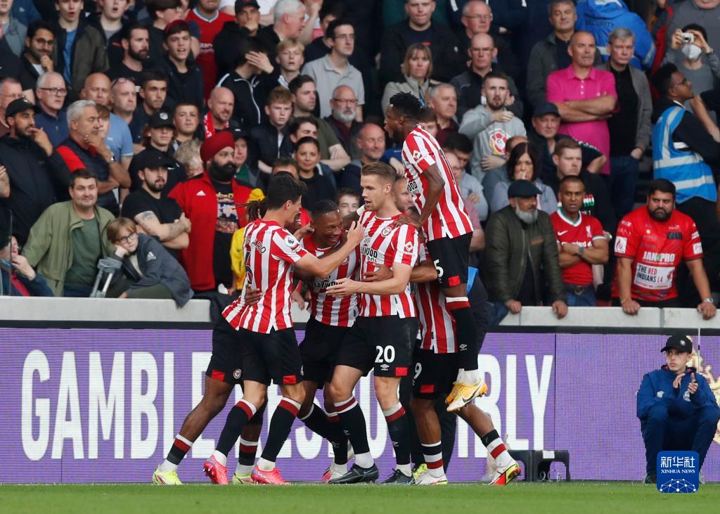 活塞上次取得12连胜还是21年前，当时他们赢下总冠军（活塞上一次12连胜已是21年前，彼时他们最终夺冠）