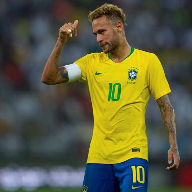 客战多特蒙德贡献帽子戏法+绝平，昂达夫当选全场最佳球员（客场对阵多特上演帽子戏法并补时扳平，昂达夫荣膺全场最佳）