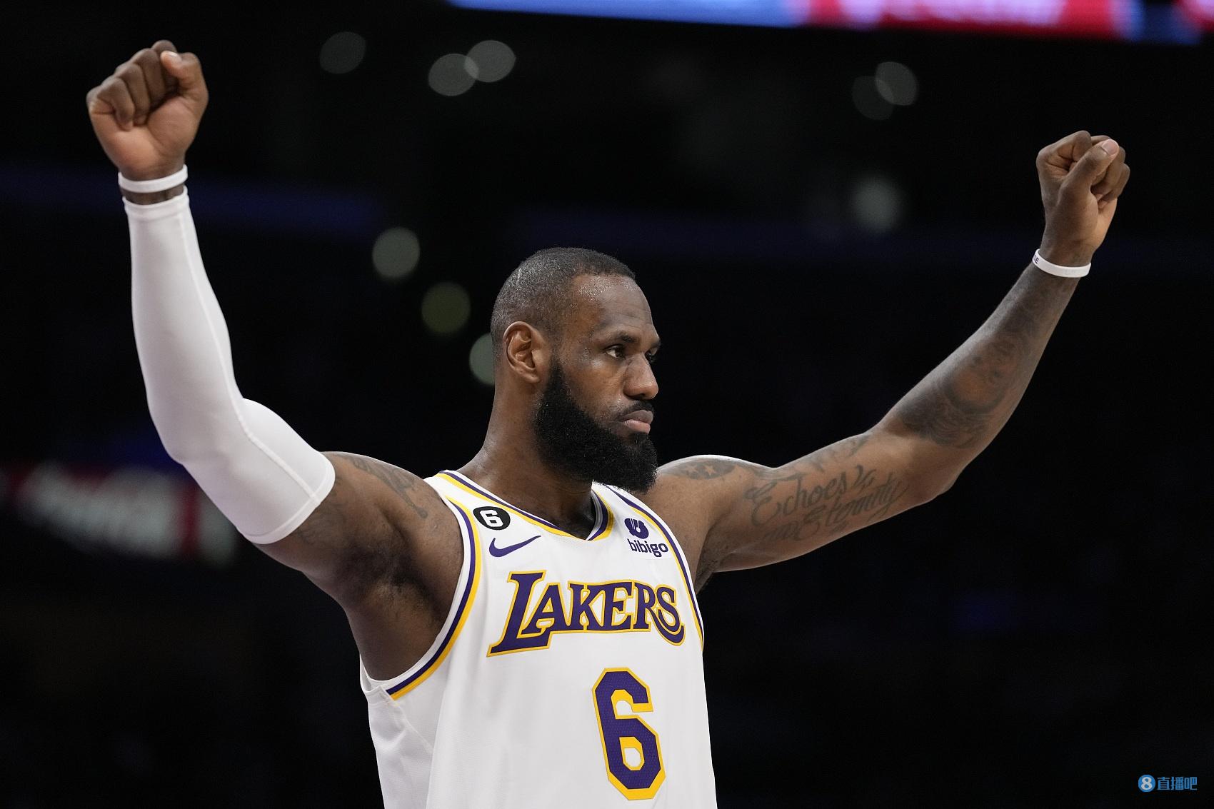 海港在亚冠已跨赛季10场不胜，上次赢球是整整一年前（亚冠赛场海港已10战未胜，距上次赢球整整一年）