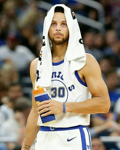 里瓦尔多：看到贝莱蒂和德科在巴萨任职很高兴，我也想回归（里瓦尔多：欣见贝莱蒂、德科入职巴萨，我也盼回归）