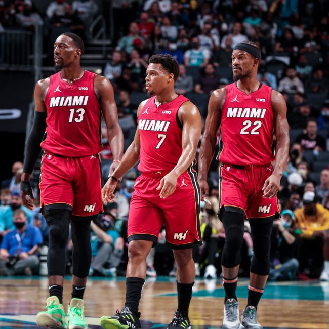 巴黎圣日耳曼姆巴佩连续两场破门（巴黎圣日耳曼前锋姆巴佩连场破门）