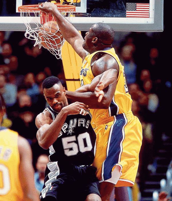 图片报：虽然脚踝疼痛感依然强烈，但基米希想带伤出战阿森纳（图片报：脚踝仍剧痛，基米希仍欲带伤出战阿森纳）