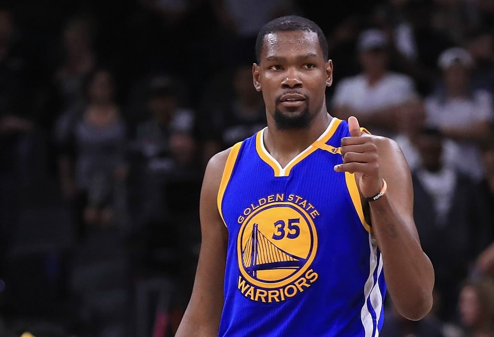 斯图加特0-0霍芬海姆，两队各拿一分（斯图加特与霍芬海姆互交白卷，双方各取一分）