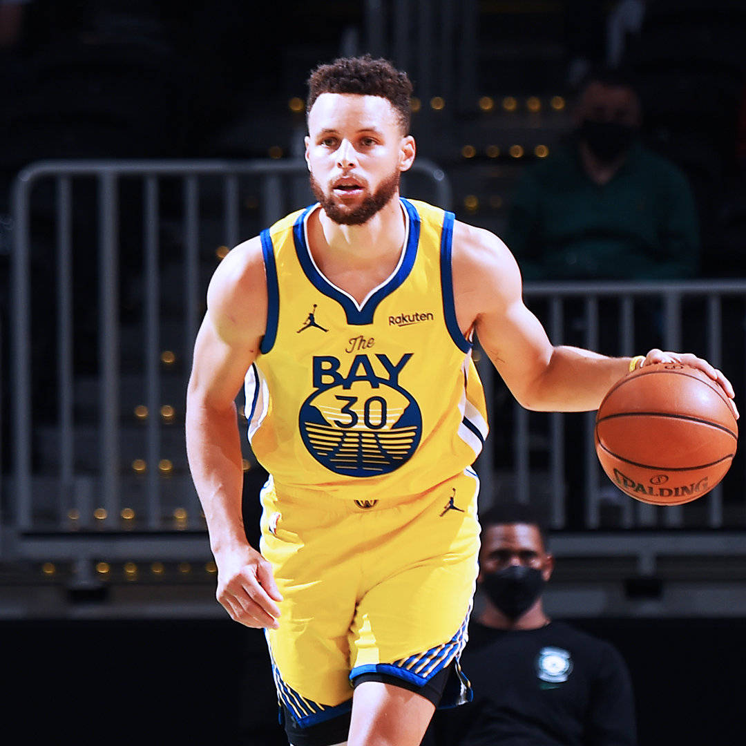 罗伊斯重返多特主场，俱乐部官方社媒发文欢迎（罗伊斯再临多特主场，俱乐部官方社媒发帖欢迎）