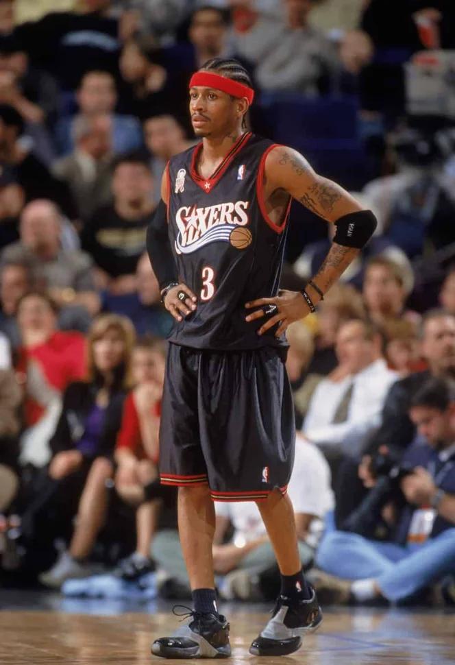 英媒：曼联想分期支付塞梅尼奥转会费，首期接近2000万镑（英媒称曼联拟分期支付塞梅尼奥转会费，首付款接近2000万英镑）