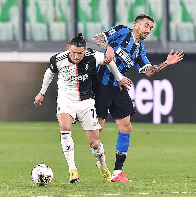 尤维斯塔比亚0比3负弗洛西诺内，阿巴特带队客场失利（尤维斯塔比亚客场0比3不敌弗洛西诺内，阿巴特率队告负）