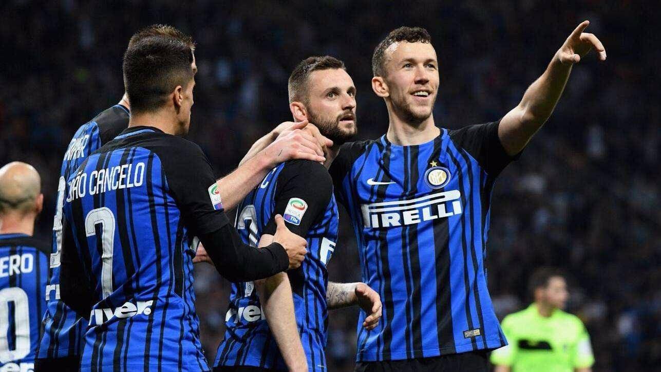 FIFA年度最佳女足球员候选：拉索、邦马蒂、卡尔登泰等人在列（FIFA年度最佳女足候选名单公布：拉索、邦马蒂、卡尔登泰等入选）